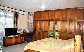 Tahiti - Sanny'S Place Family Room & Poo